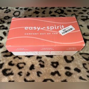 BNWT Easy Spirit Women’s Silver GLITZ2